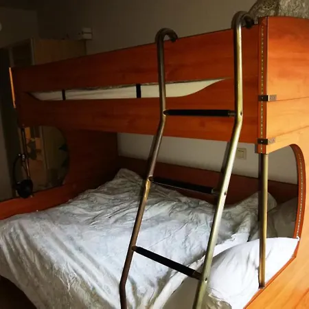 Апартаменты Greens 251 Бреден